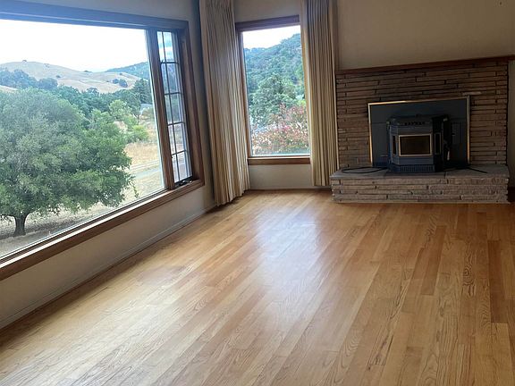 4th image of 2660 Franklin Canyon Rd