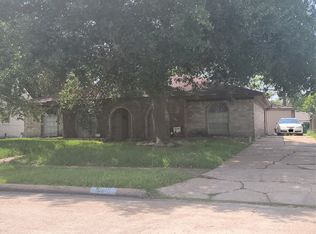 10519 Sagetree Dr, Houston, TX 77089
