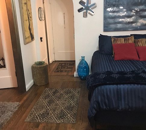 3rd image of 102 W 79th St APT 1G