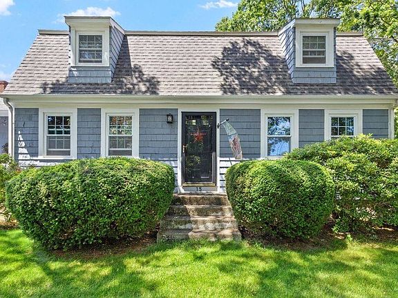 2nd image of 15 Valley Dr