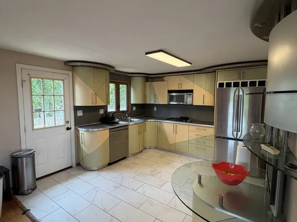 56 Boylston St Unit 56, Randolph, MA 02368