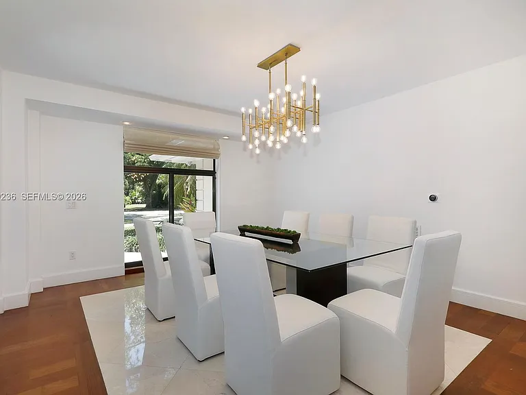 3425 Alhambra Cir — Photo 27