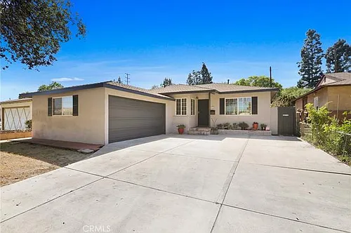 11512 Harvard Dr Photo 1