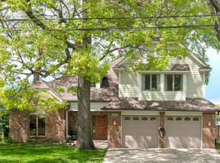 3478 Lexington Rd, Waterford, MI
