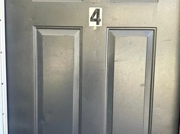 2930 Macarthur Blvd APT 4, Oakland, CA 94602