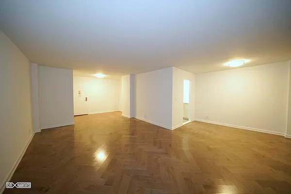 Rented by Citi Habitats | media 17