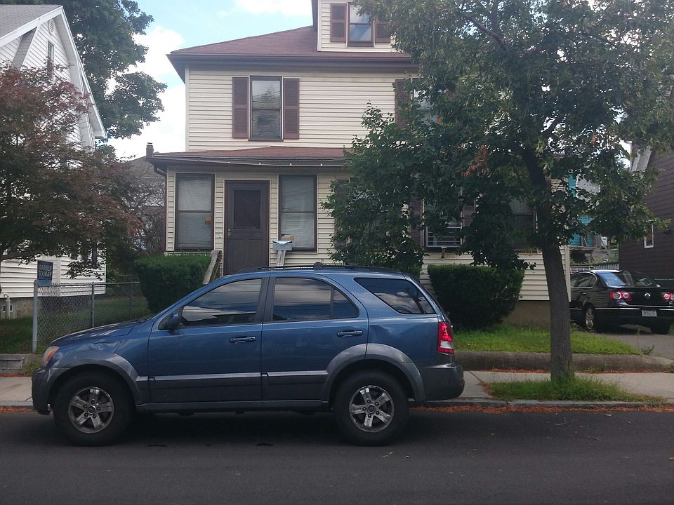 2nd image of 26 Myrtlebank Ave