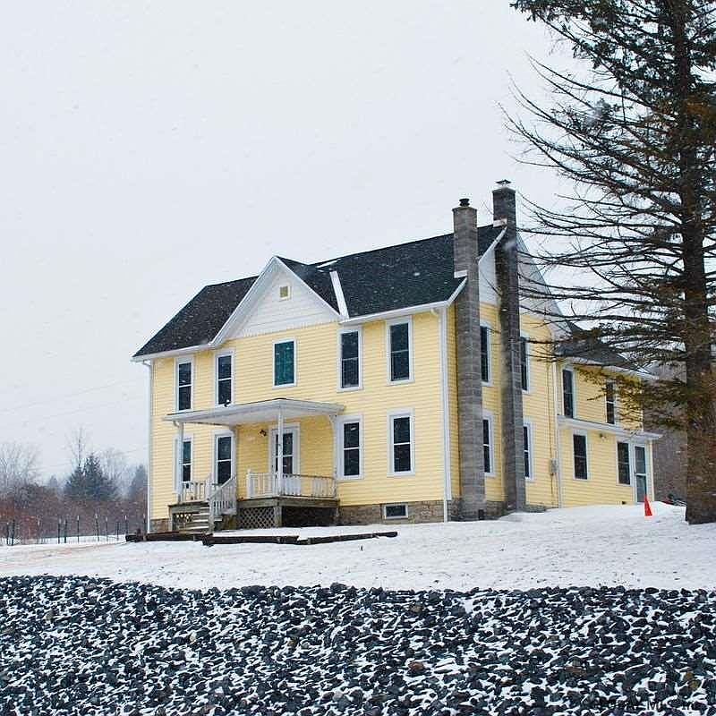 1st image of 451 LITTLE YORK Road