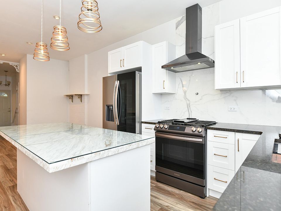 1st image of 606 59th St #1