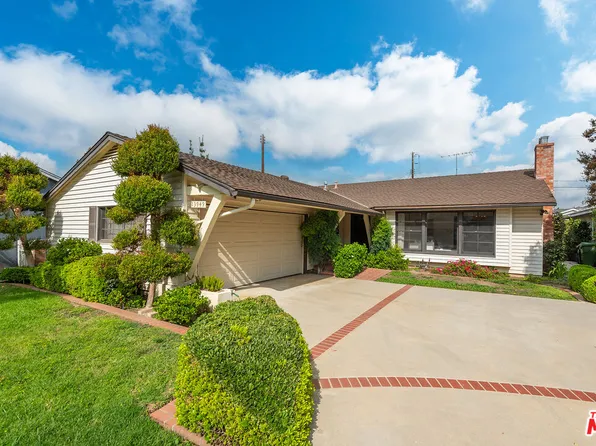 13949 Cumpston St, Sherman Oaks, CA 91401