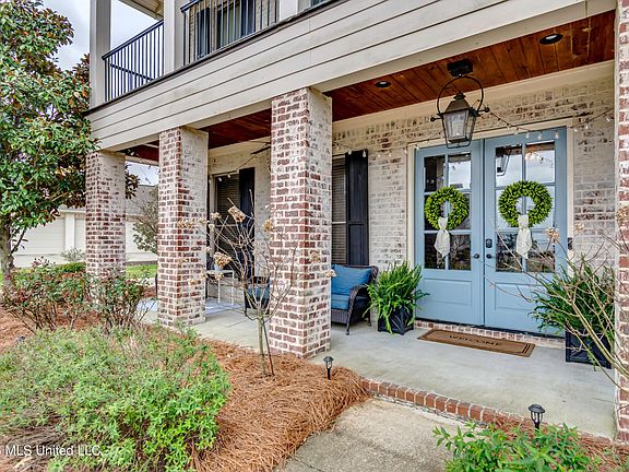 2nd image of 230 Arbor Trl