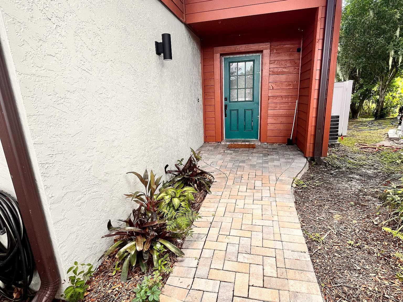 641 Fairwood Forest Dr — Photo 2