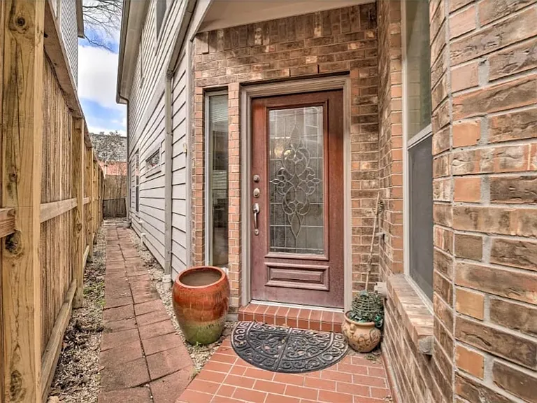 1006 Rochow St #A — Photo 27