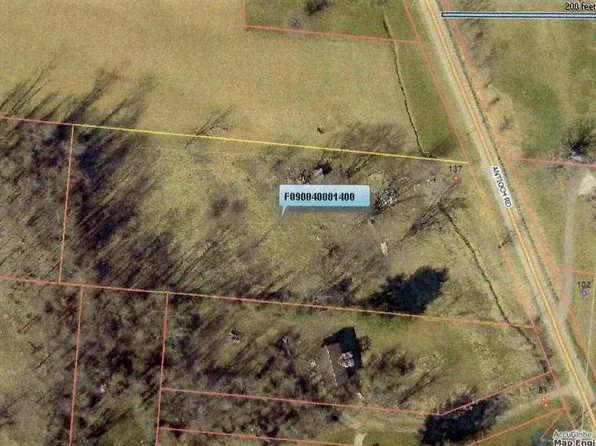 137 Antioch Rd, Oak Hill, OH 45656