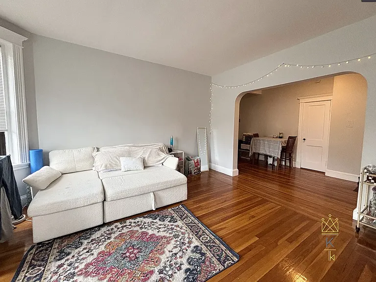 175 Harvard St — Photo 2