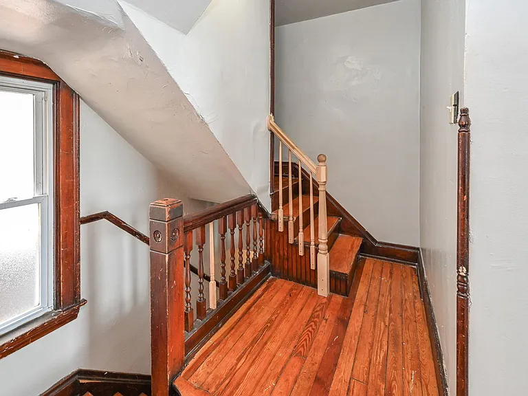 2125 W Clifton Ave #B — Photo 18