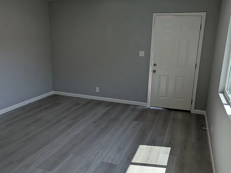 329 Ethyl St #4 — Photo 12
