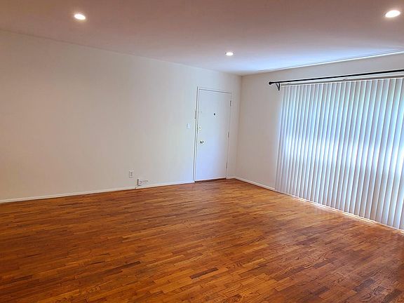 3rd image of 1010 N Spaulding Ave
