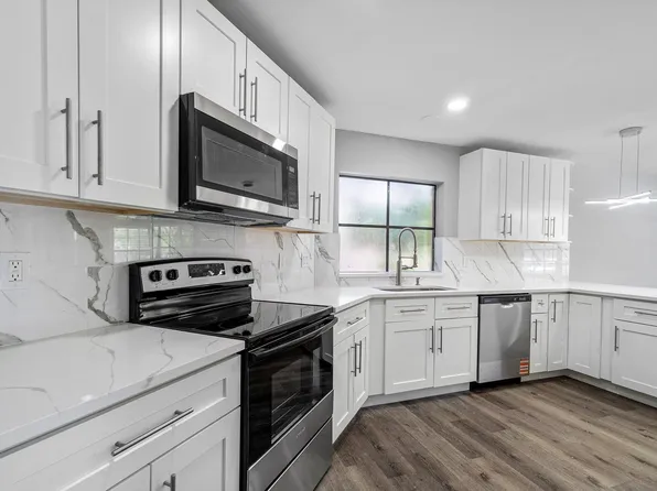 117 Weybridge Circle #A, Royal Palm Beach, FL 33411