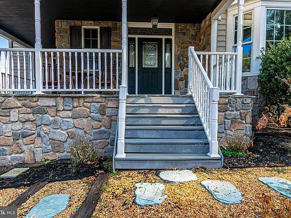 3rd image of 17183 Corder Rd