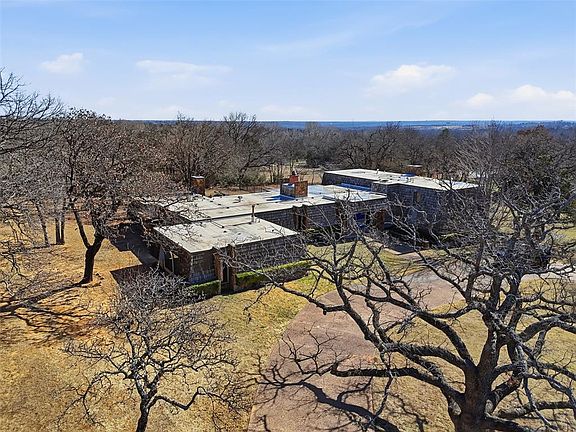 4th image of 2812 Persimmon Creek Dr
