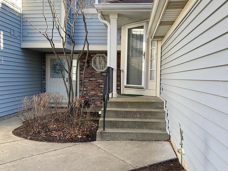 1351 Ridgefield Cir — Photo 12