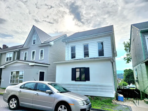2511 Oak Ave, Altoona, PA 16601