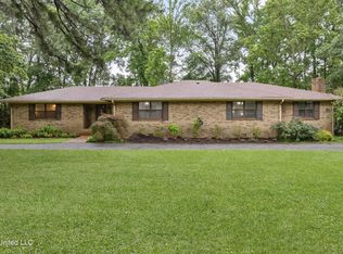 1025 Jo Ann Dr, Southaven, MS 38671