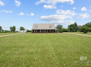 28528 Roserun Rd, Robertsdale, AL 36567