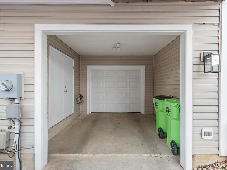 170 Martin Ln — Photo 41
