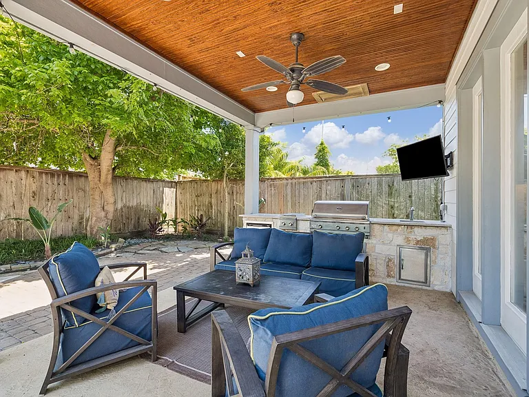 1360 Chippendale Rd — Photo 30