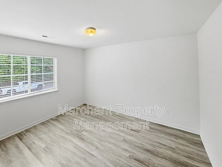 52 Cardinal Creek Dr — Photo 12