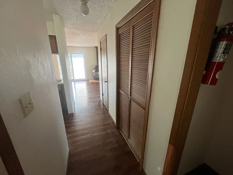 403-461 Westwinds Dr — Photo 1