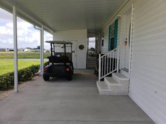 4th image of 2622 Pier Dr