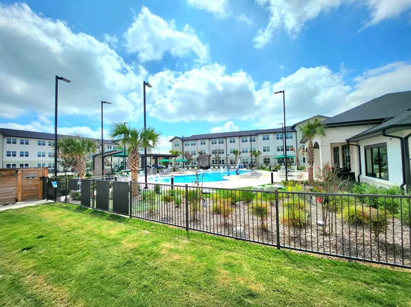 (undisclosed Address), New Braunfels, TX 78130