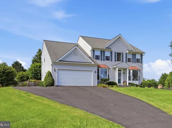 10231 Royal Saint Andrews Pl, Ijamsville, MD 21754