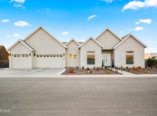 5805 Hidden Village Ct, El Paso, TX 79932