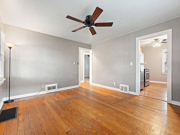 4th image of 6835 Woodmar Ave