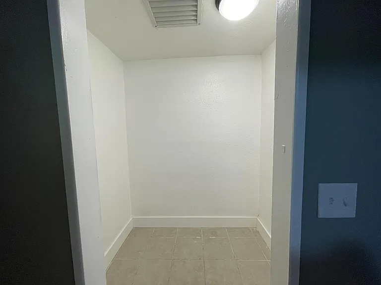 608 E Anderson St #4 — Photo 14