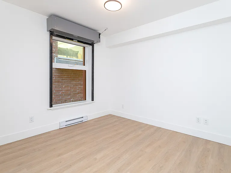 725 Yates St — Photo 12