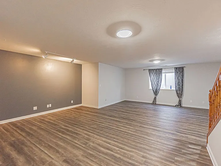 3915 Woodhaven Ln — Photo 27