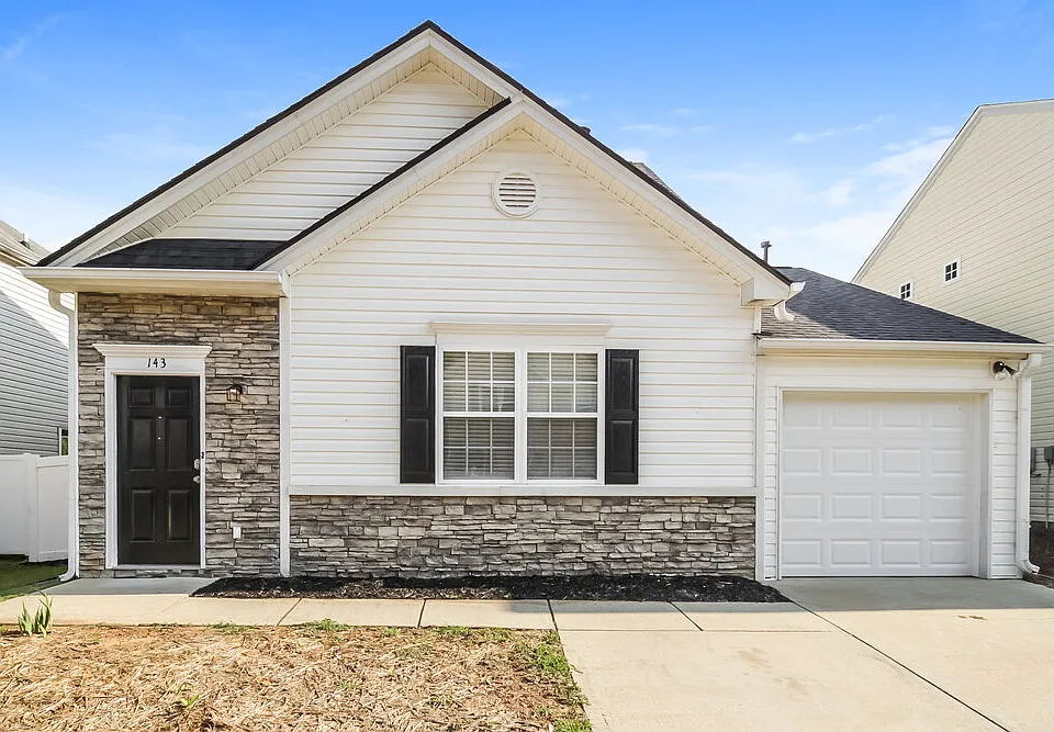 143 Oak Grove Pl