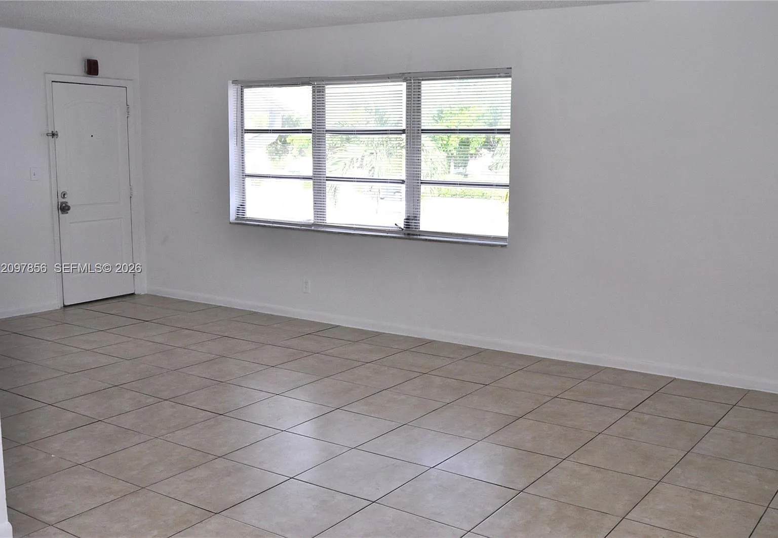 Villas At Coral Springs — Photo 4