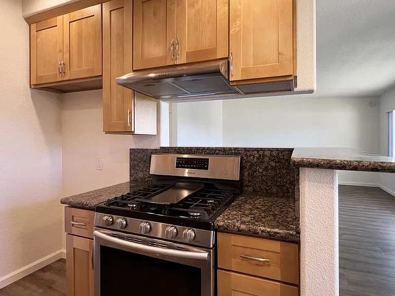 1743 W Malvern Ave #6 — Photo 8