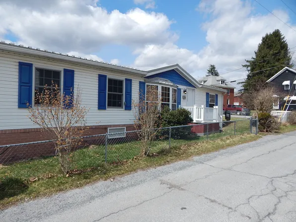 230 Reed St, Falls Creek, PA 15840