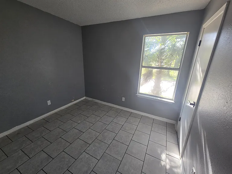 200 E Lakeview Ave #A — Photo 7