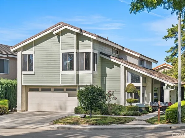 27 Alameda, Irvine, CA 92620