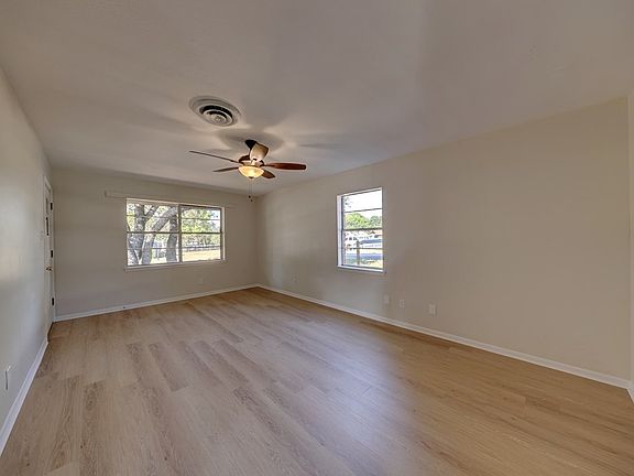 5th image of 105 Palo Verde Dr
