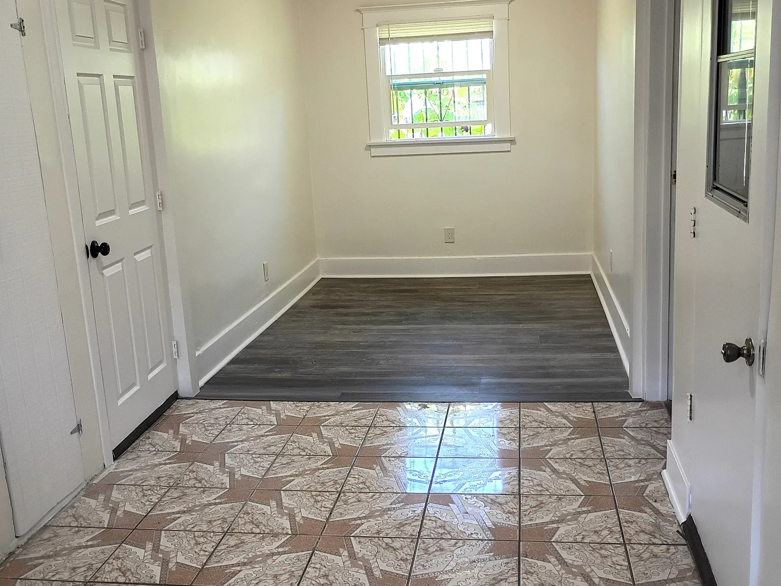 1 bed, 450 sqft, $1,600 — Photo 4