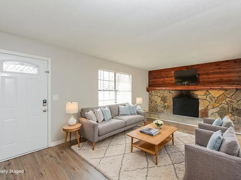 2687 Del Ridge Dr — Photo 5